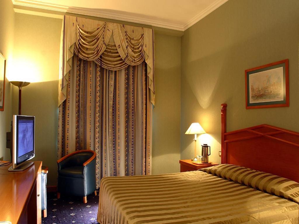 Sea View Hotel Дубай Екстер'єр фото